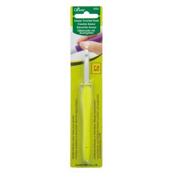 Clover Amour 7.00 mm/US 10.5-11 Crochet Hook 